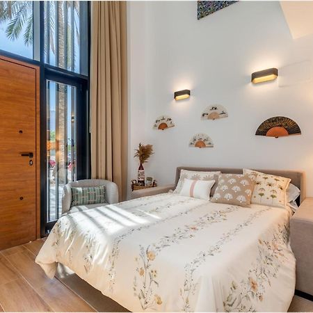 Apartup Opera Loft Love Valencia Exterior photo