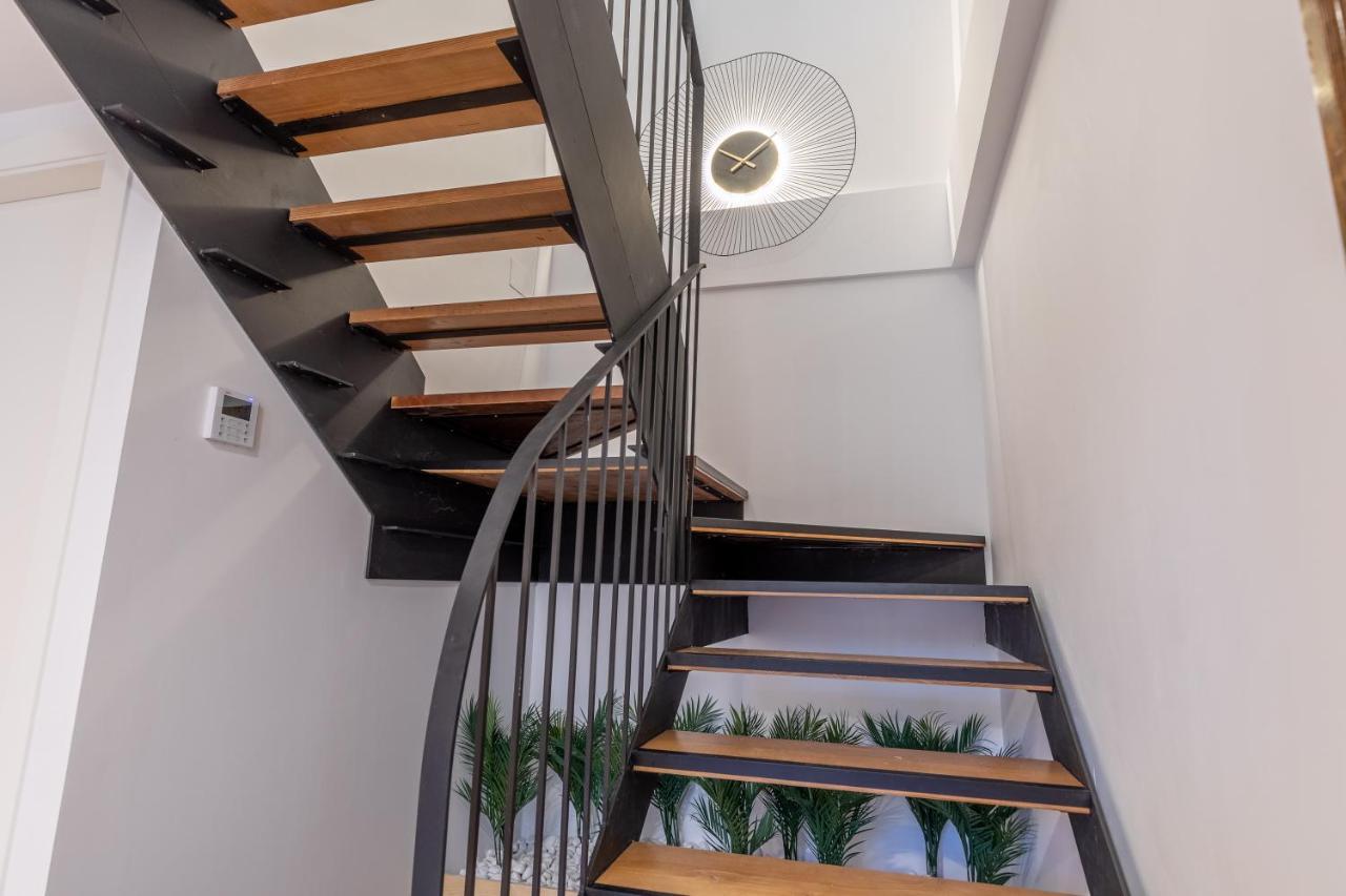 Apartup Opera Loft Love Valencia Exterior photo