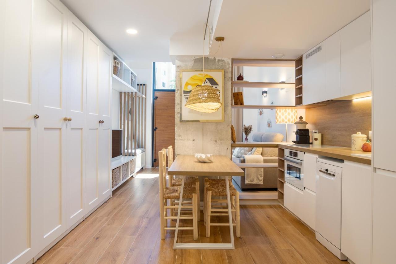 Apartup Opera Loft Love Valencia Exterior photo